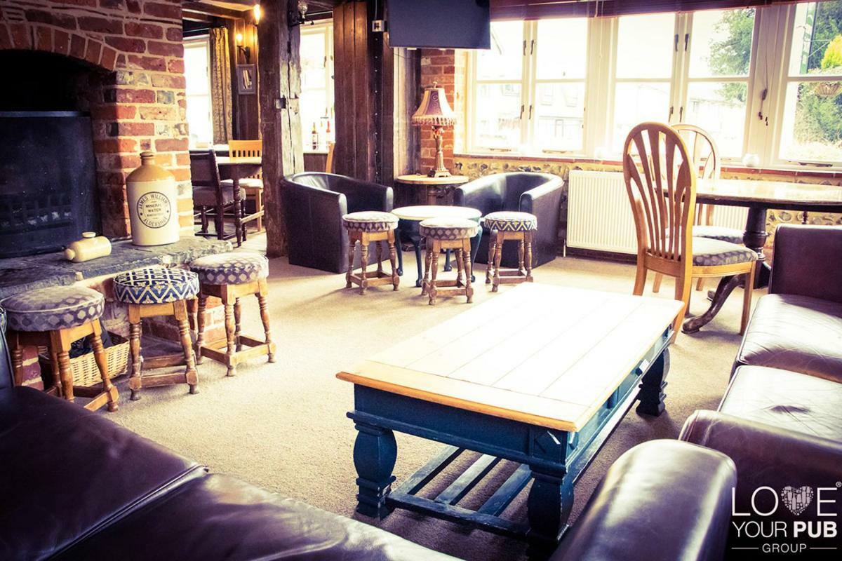 ووتر لوفلي The Rising Sun Inn المظهر الخارجي الصورة